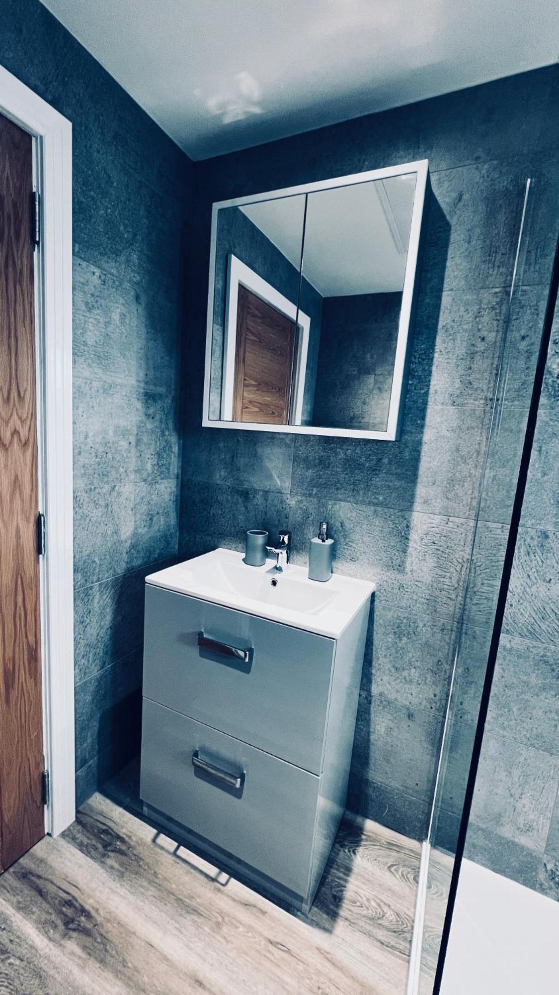 Deluxe 2 Bedroom Apartment Sheffield Bagian luar foto
