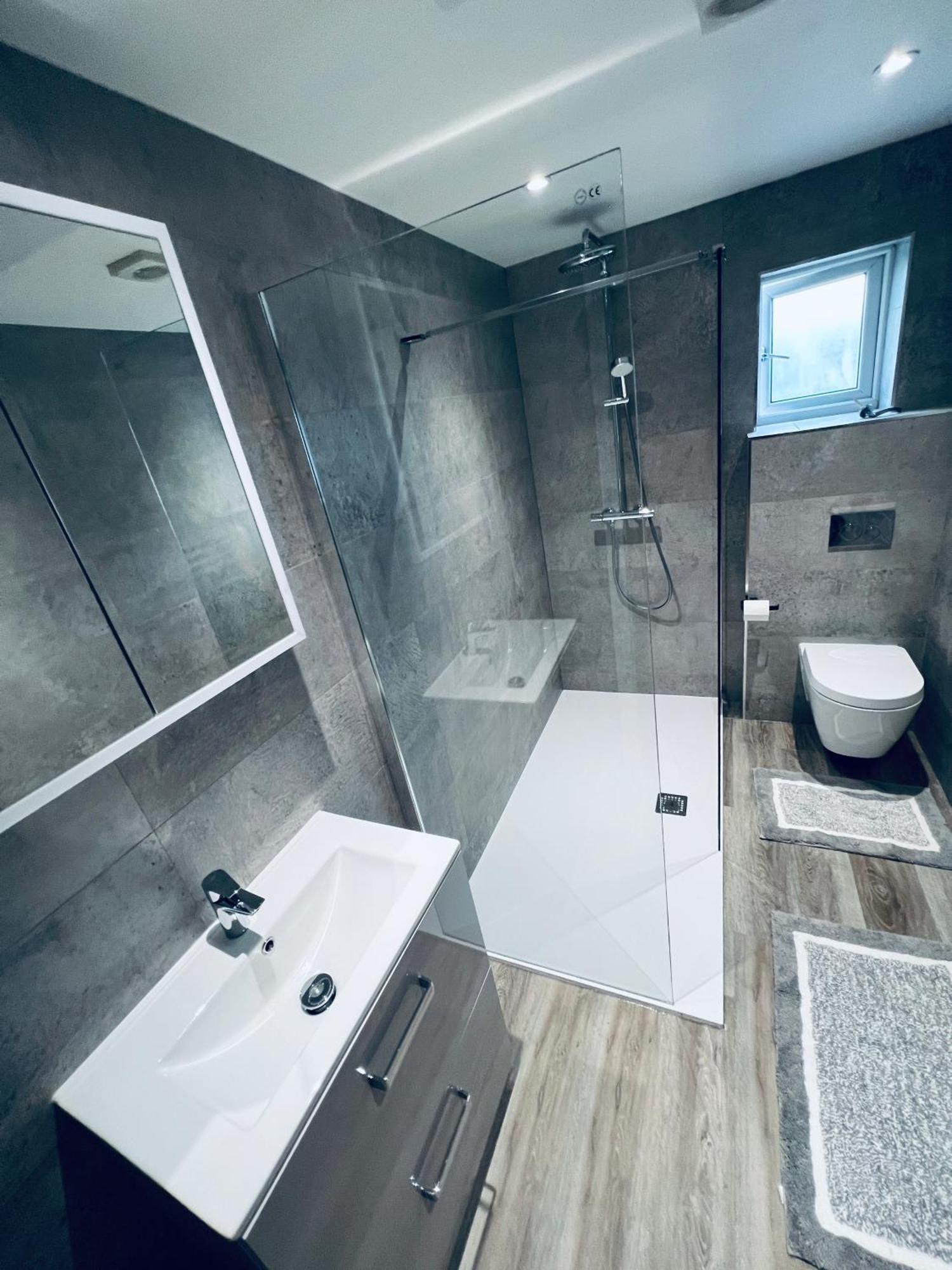 Deluxe 2 Bedroom Apartment Sheffield Bagian luar foto